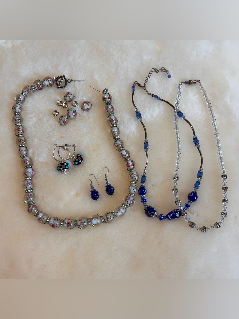 Vintage Murano & wedding cake style beads lot